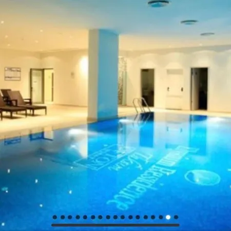Three Bedroom Duplex Taksim & Pool & Sauna