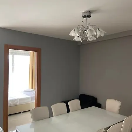 Apartamento Three Bedroom Duplex Taksim & Pool & Sauna